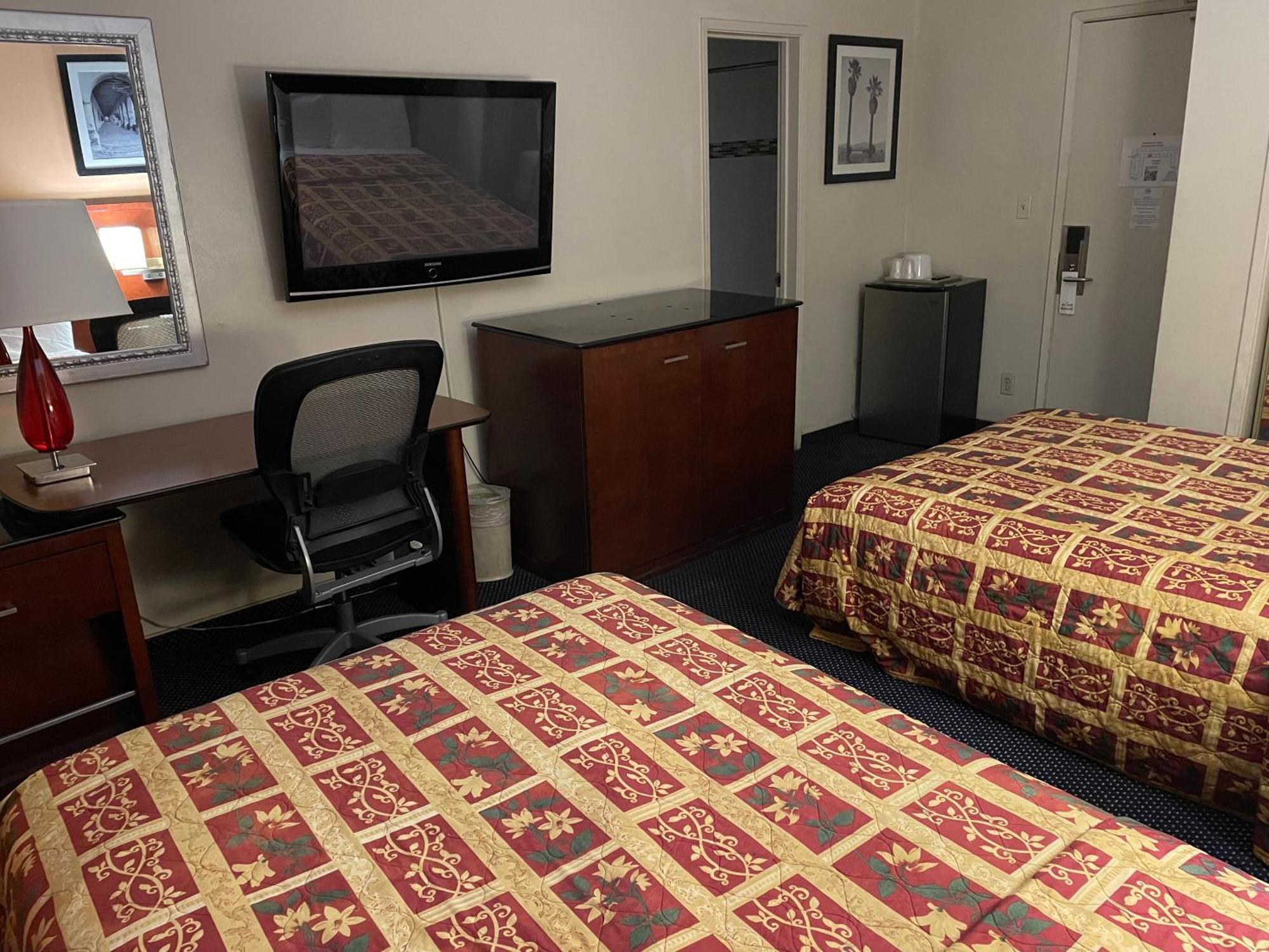 Grand Inn Fullerton Bagian luar foto