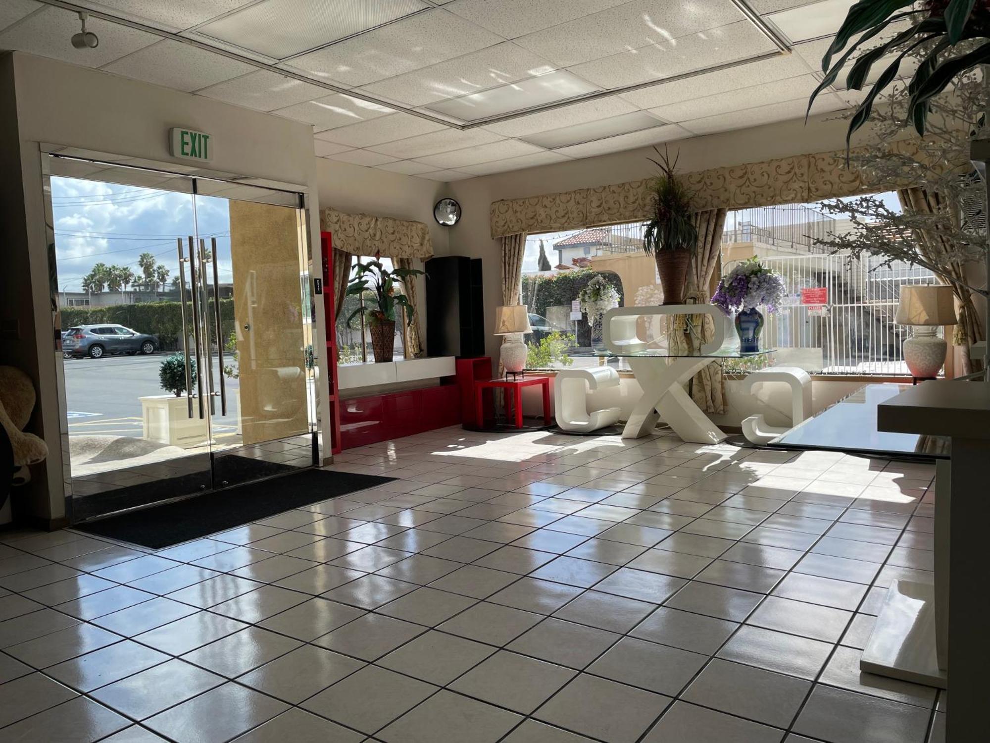 Grand Inn Fullerton Bagian luar foto