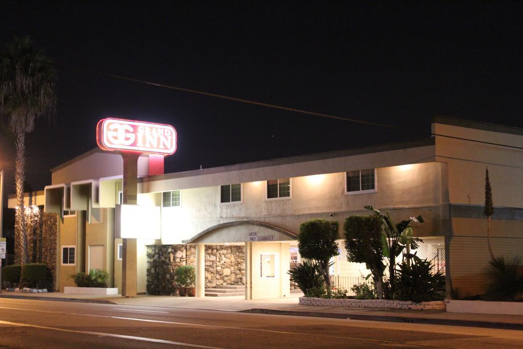 Grand Inn Fullerton Bagian luar foto