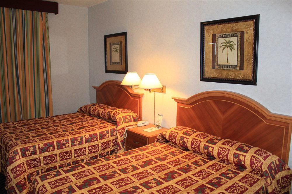 Grand Inn Fullerton Bagian luar foto